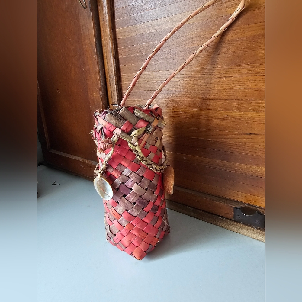 Handwoven Vintage New Zealand Flax Multicolor Wine Holder Bag